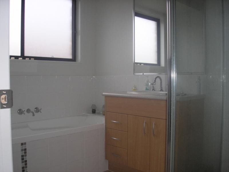 1 Clarke Court, Collingwood Park QLD 4301