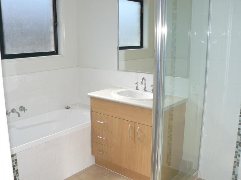 1 Clarke Court, Collingwood Park QLD 4301