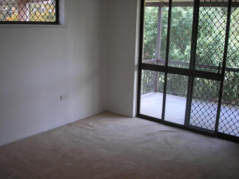 42 Reif Street, Flinders View QLD 4305