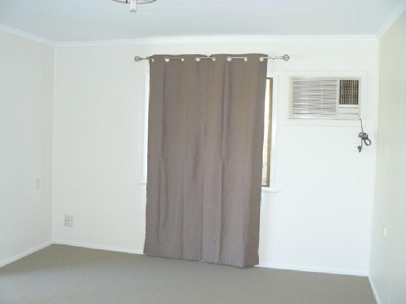 25 Bottomley Street, Brassall QLD 4305