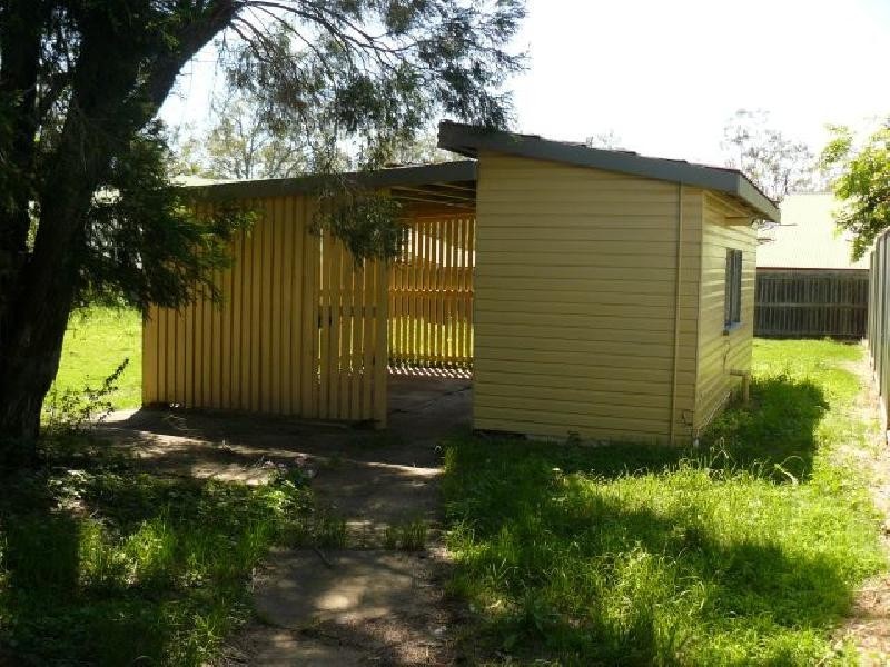 25 Bottomley Street, Brassall QLD 4305