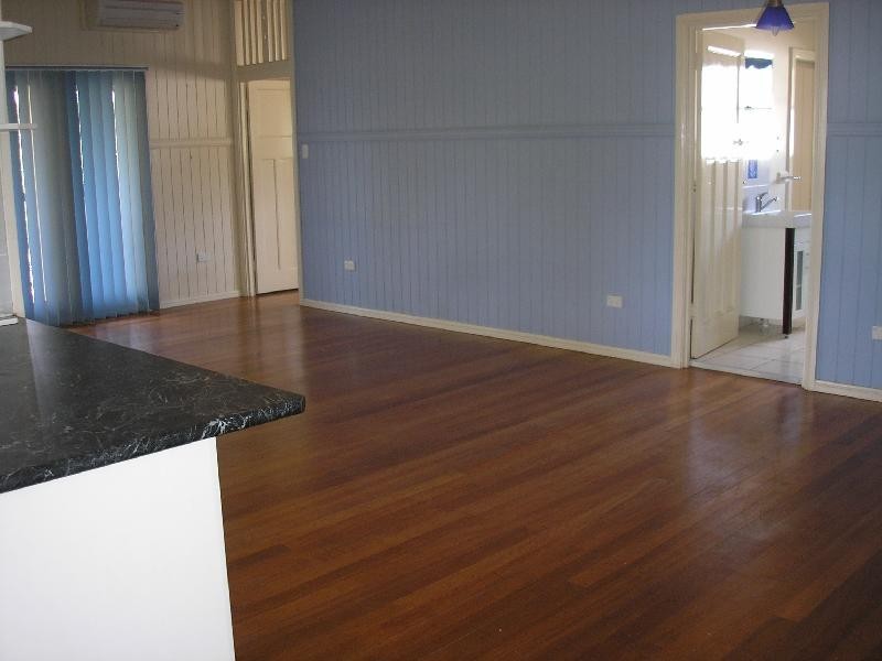 2/67 Brisbane Road, Bundamba QLD 4304