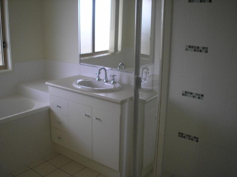 152 Edwards Street, Raceview QLD 4305