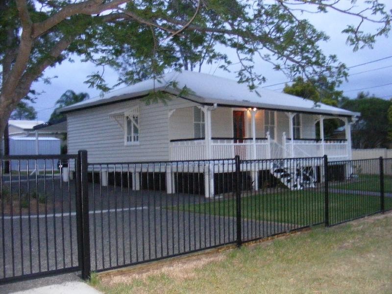 25 Teape Street, Silkstone QLD 4304