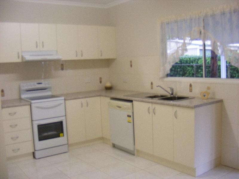 25 Teape Street, Silkstone QLD 4304