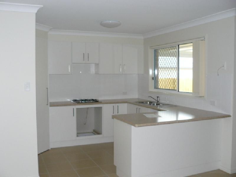 200 Ripley Road, Flinders View QLD 4305