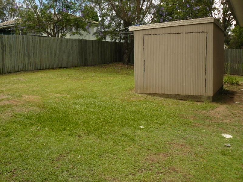 8 Wentworth Street, Leichhardt QLD 4305