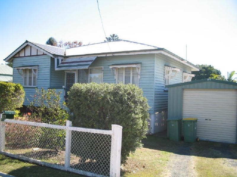 150 Blackstone Road, Silkstone QLD 4304