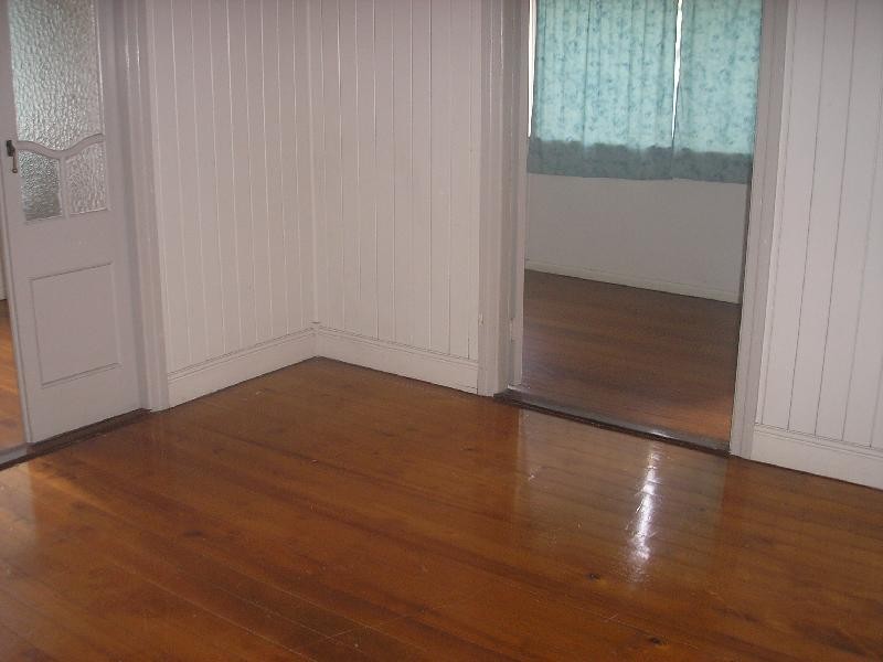 41 Brisbane Road, Newtown QLD 4305