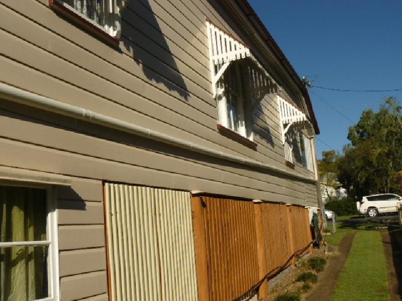 1 Queen Street, Newtown QLD 4305