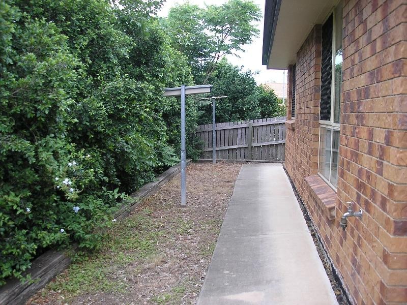 12 Dianthus Place, Flinders View QLD 4305