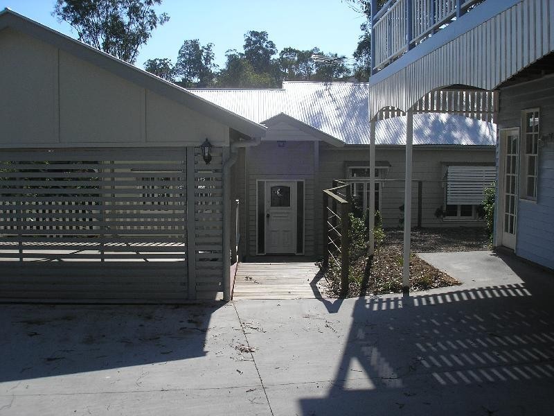 2/74 Braeside Road, Bundamba QLD 4304