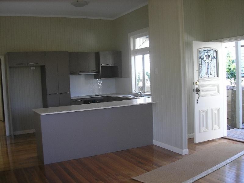 2/74 Braeside Road, Bundamba QLD 4304