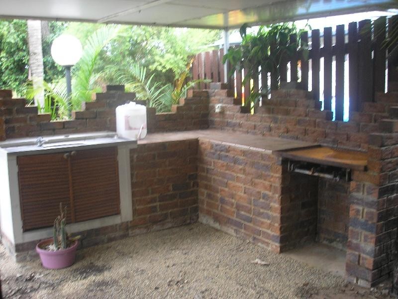 4 Glode Avenue, Churchill QLD 4305