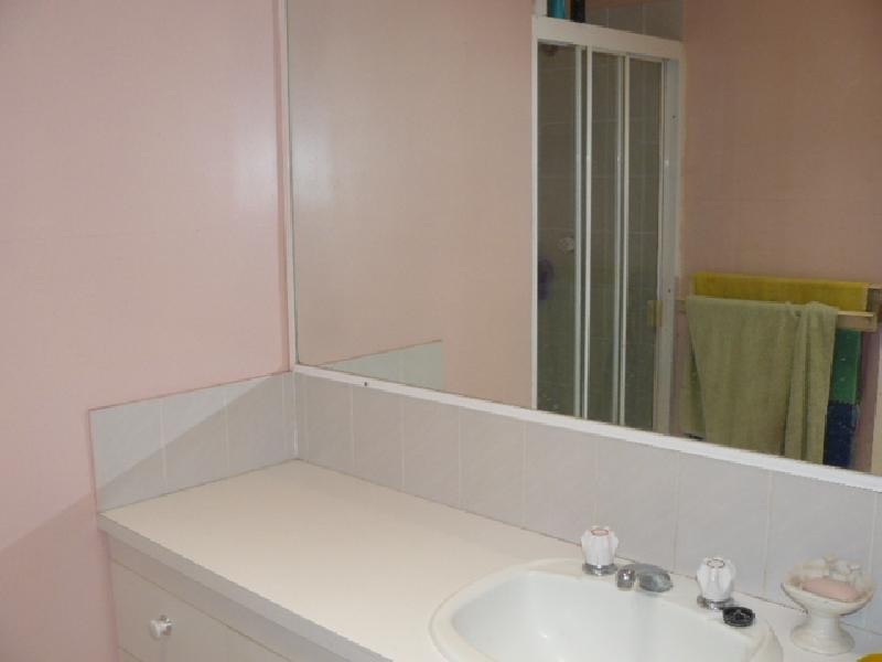 1/5 Vi Court, Brassall QLD 4305