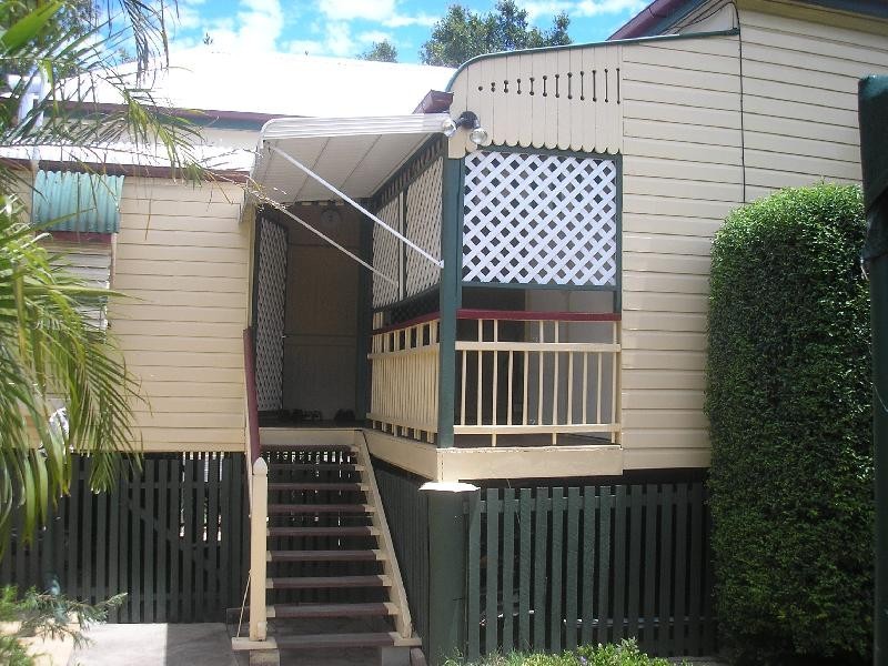 52 Thorn Street, Ipswich QLD 4305