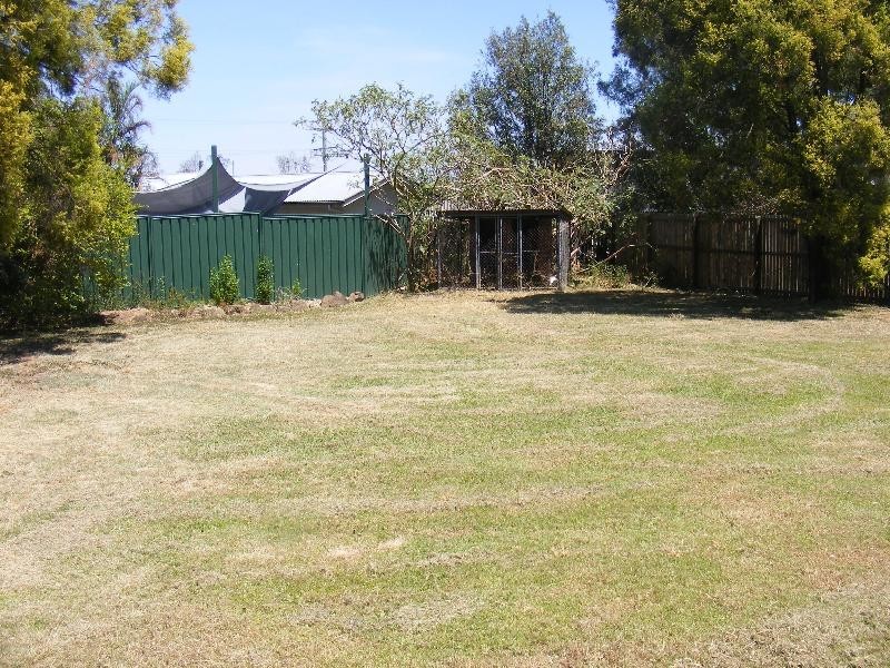 10 Mangonia Street, Raceview QLD 4305