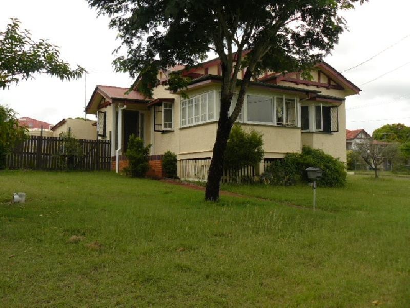 5 Advance Street, Newtown QLD 4305