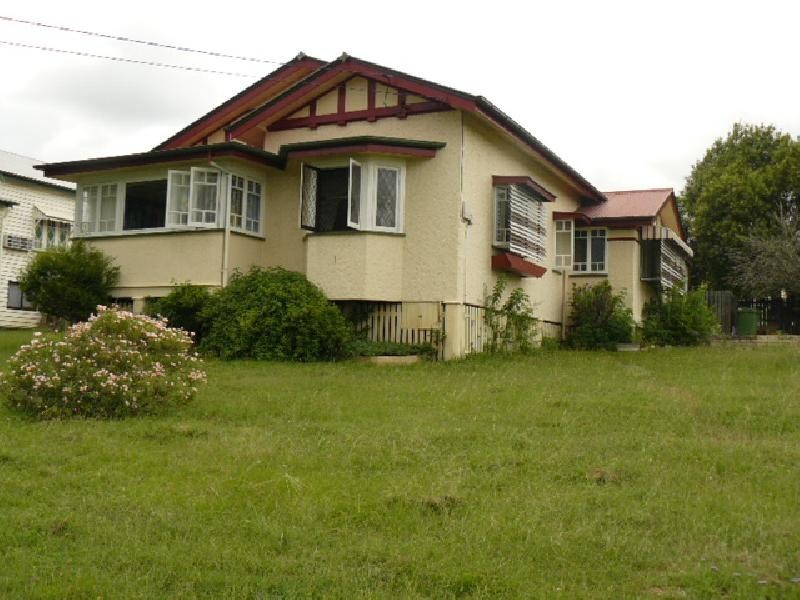 5 Advance Street, Newtown QLD 4305