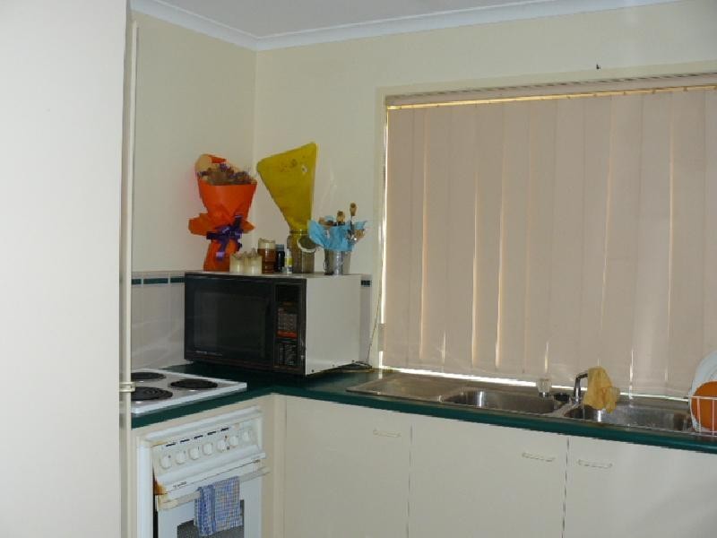 2/3 Settlers Way, Raceview QLD 4305