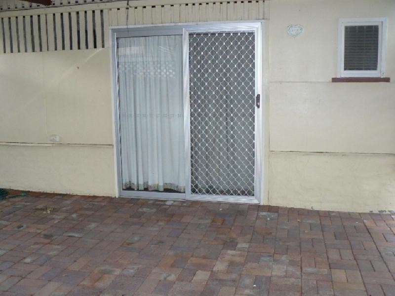 2 Holmes Street, North Ipswich QLD 4305