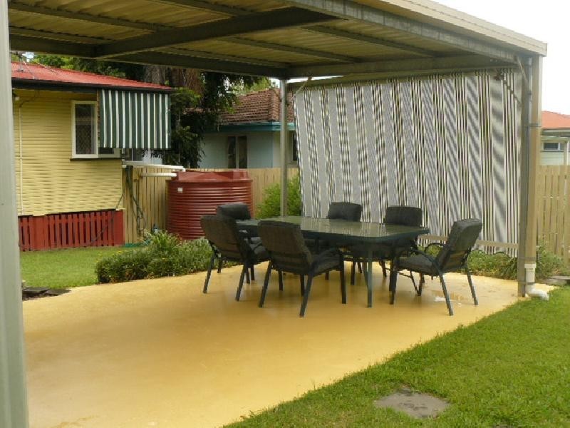 7 Peacock Street, One Mile QLD 4305