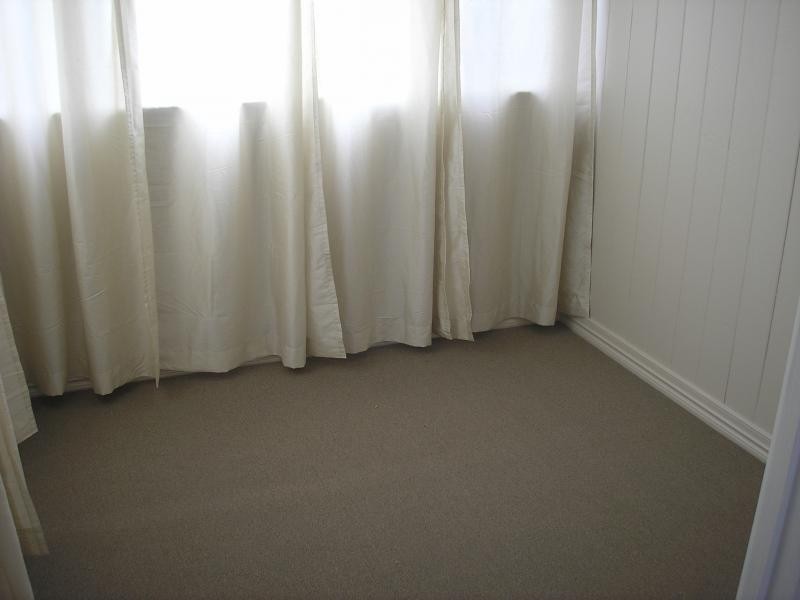 5 Auld Street, Silkstone QLD 4304