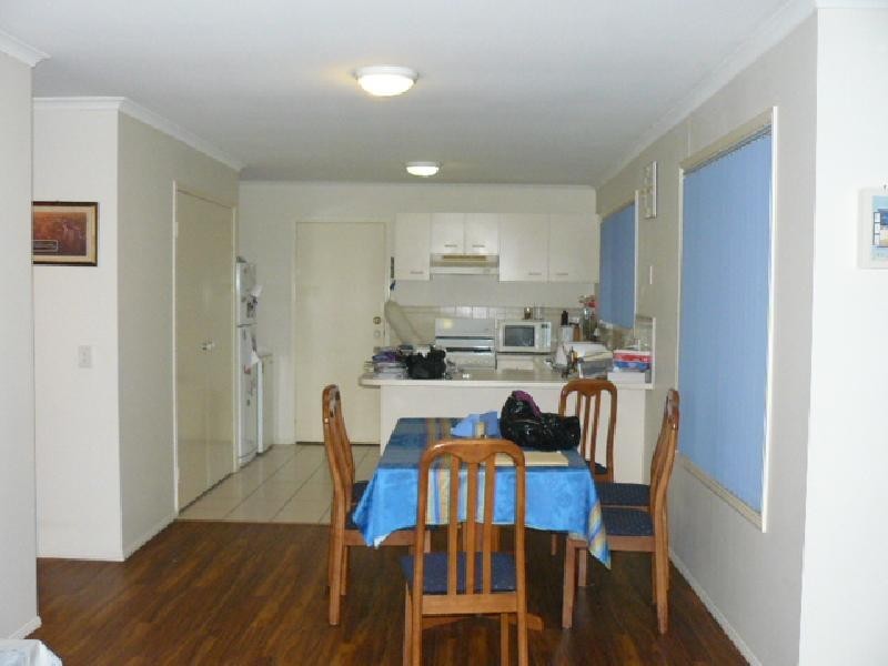 8/112B Robertson Road, Eastern Heights QLD 4305