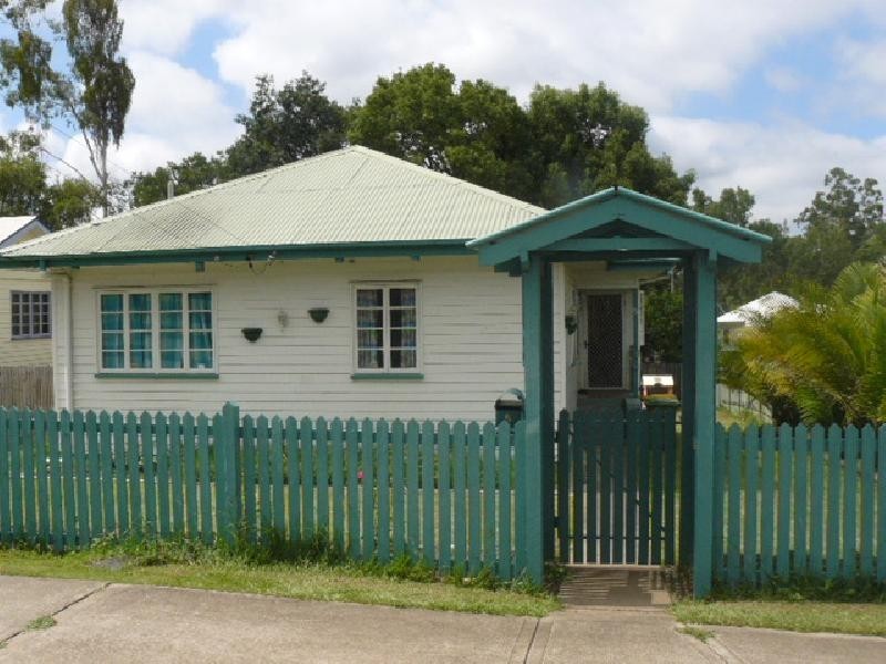 5 Samford Street, Leichhardt QLD 4305