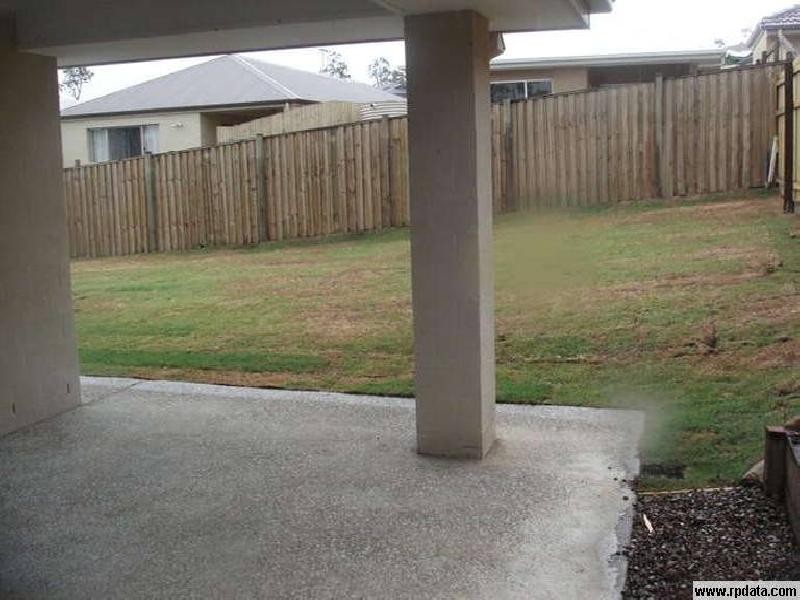 16 Parkview Drive, Springfield Lakes QLD 4300