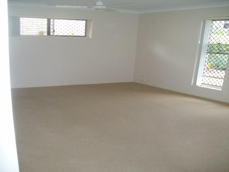 16 Parkview Drive, Springfield Lakes QLD 4300