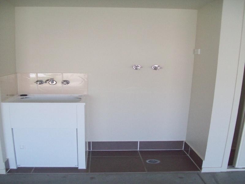 16 Parkview Drive, Springfield Lakes QLD 4300