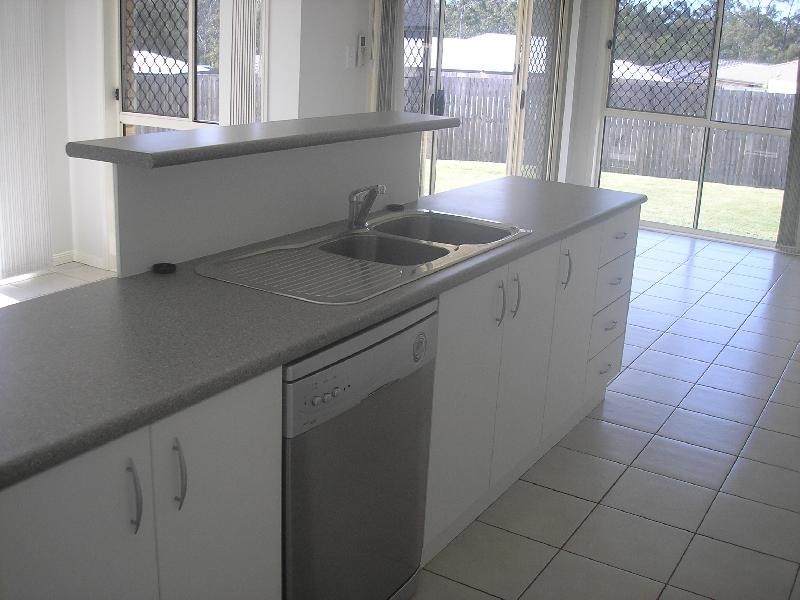 6 Toronto Court, Brassall QLD 4305