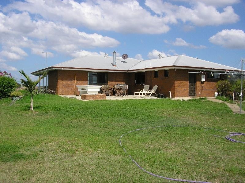 2297 Warrego Highway, Haigslea QLD 4306