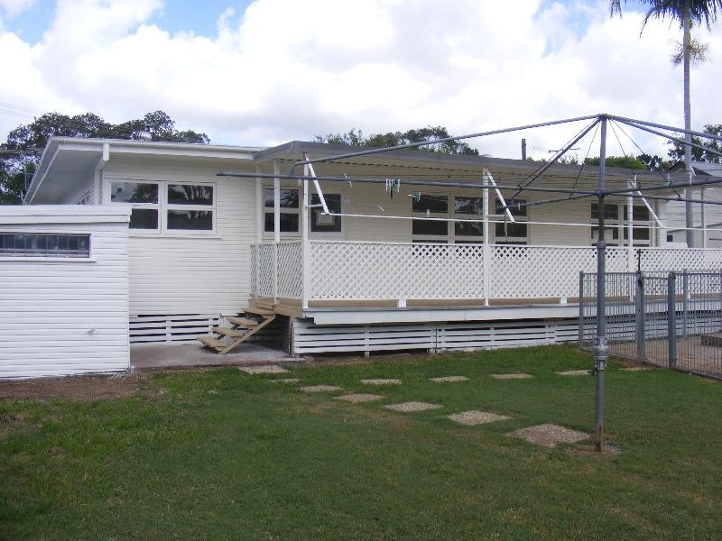 2 Vineyard Street, One Mile QLD 4305