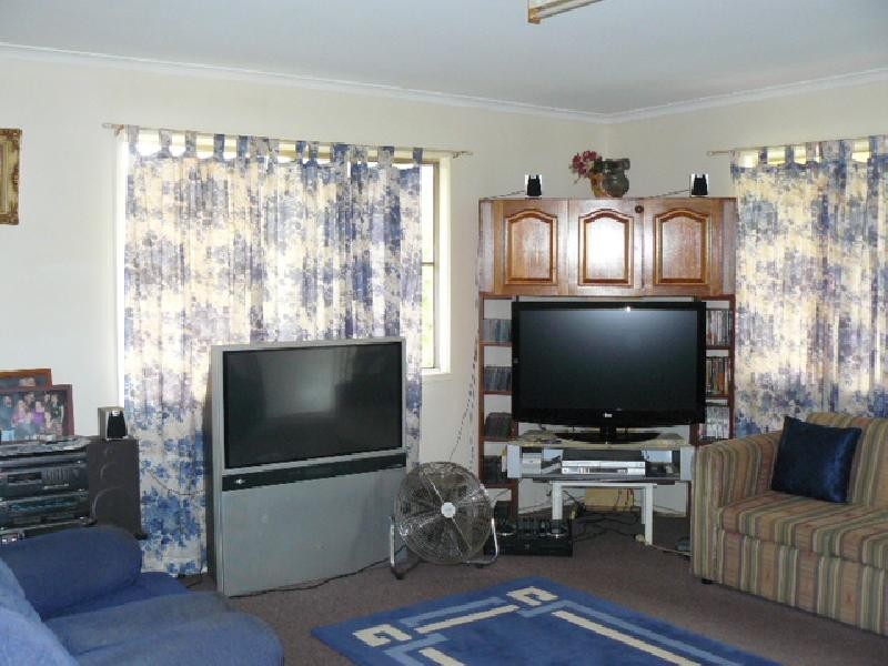 2 Lupton Street, Churchill QLD 4305