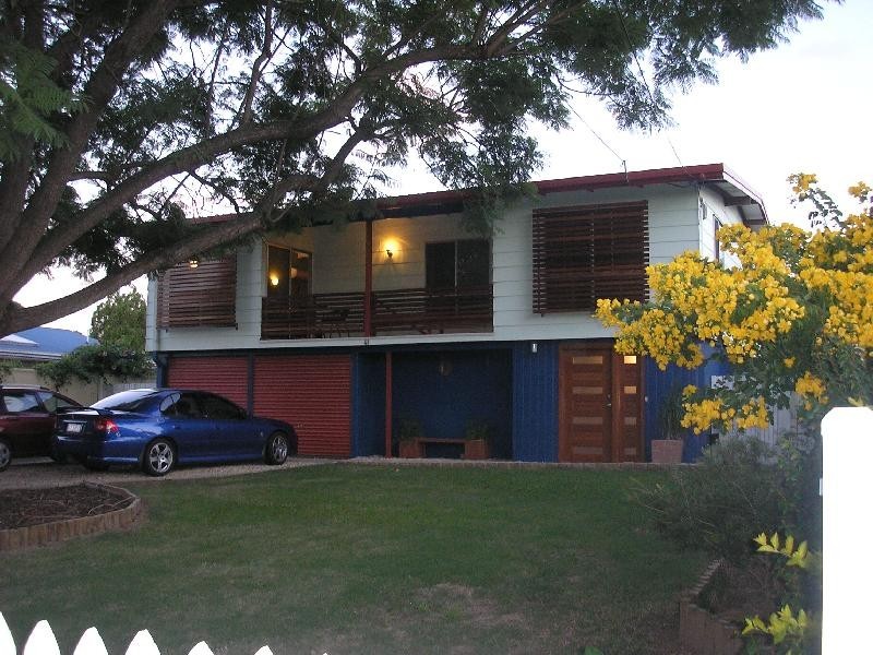 41 Glebe Road, Newtown QLD 4305