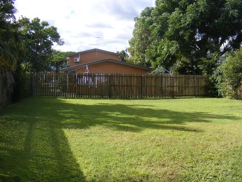 9A York Street, East Ipswich QLD 4305