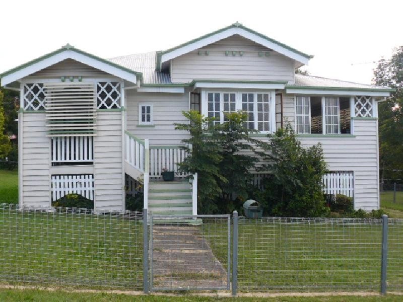 16  Bridson Avenue, East Ipswich QLD 4305