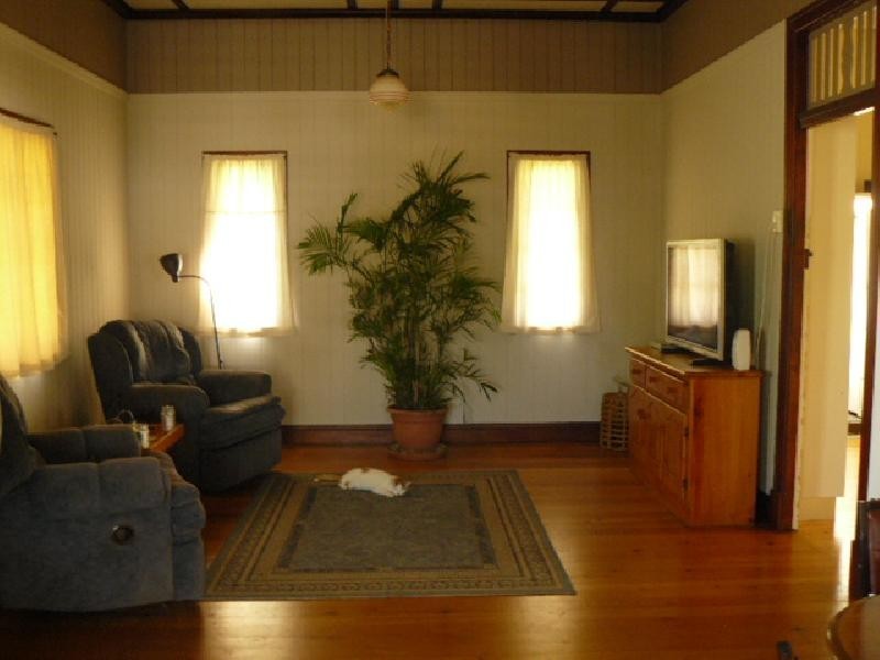 16  Bridson Avenue, East Ipswich QLD 4305