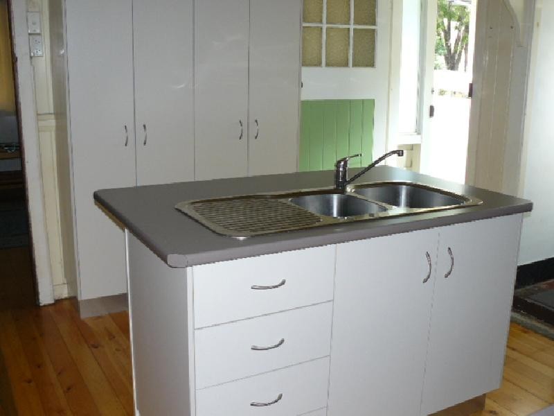 16  Bridson Avenue, East Ipswich QLD 4305