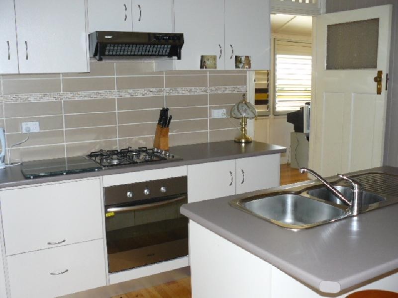 16  Bridson Avenue, East Ipswich QLD 4305