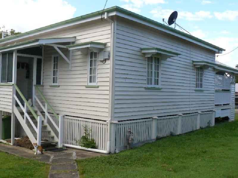 16  Bridson Avenue, East Ipswich QLD 4305