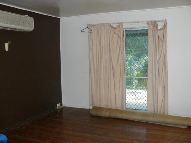 499 Redbank Plains Road, Redbank Plains QLD 4301