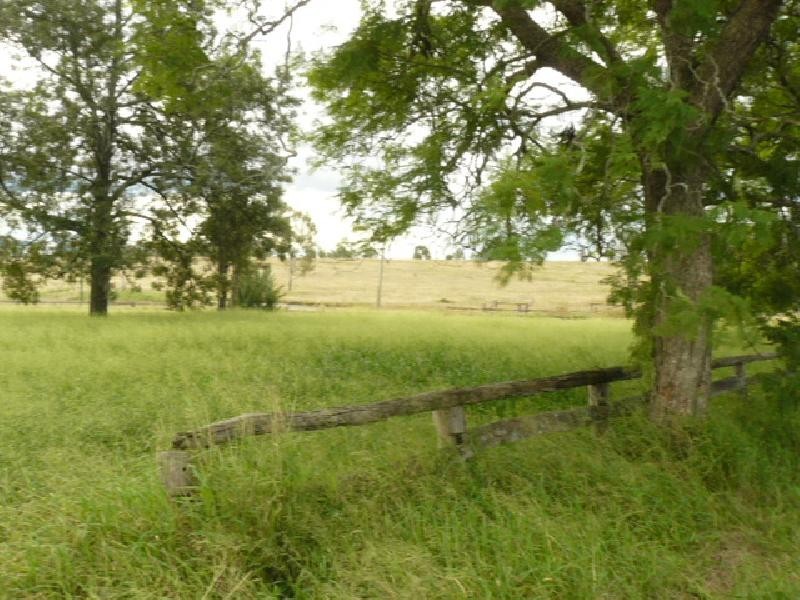 352 Lubes Road, Purga QLD 4306