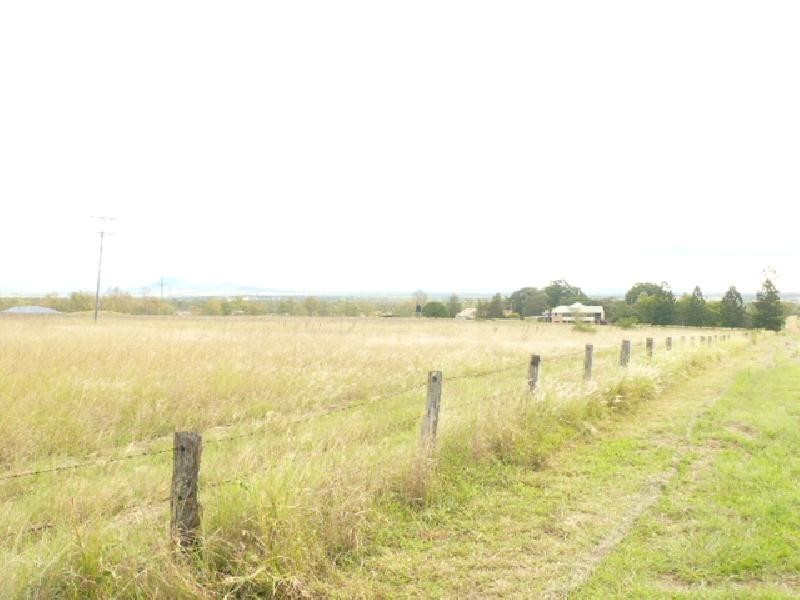 352 Lubes Road, Purga QLD 4306