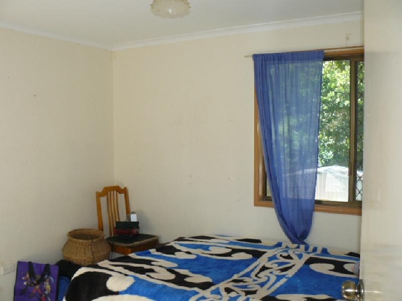 18 James Street, Bundamba QLD 4304