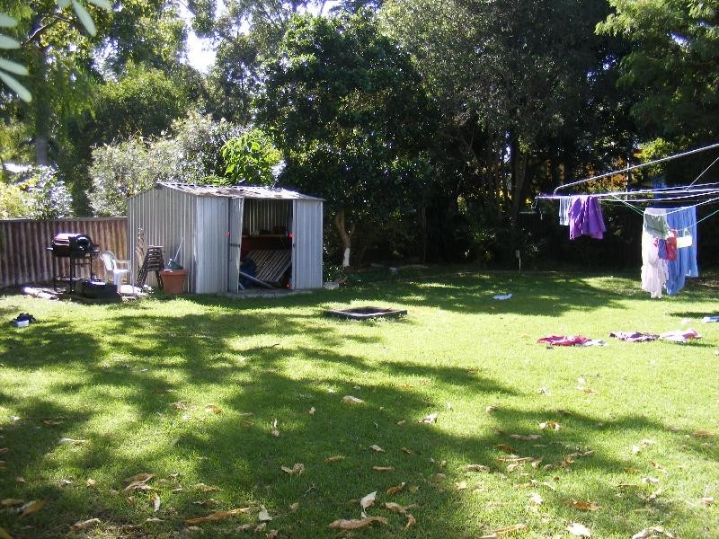 18 James Street, Bundamba QLD 4304