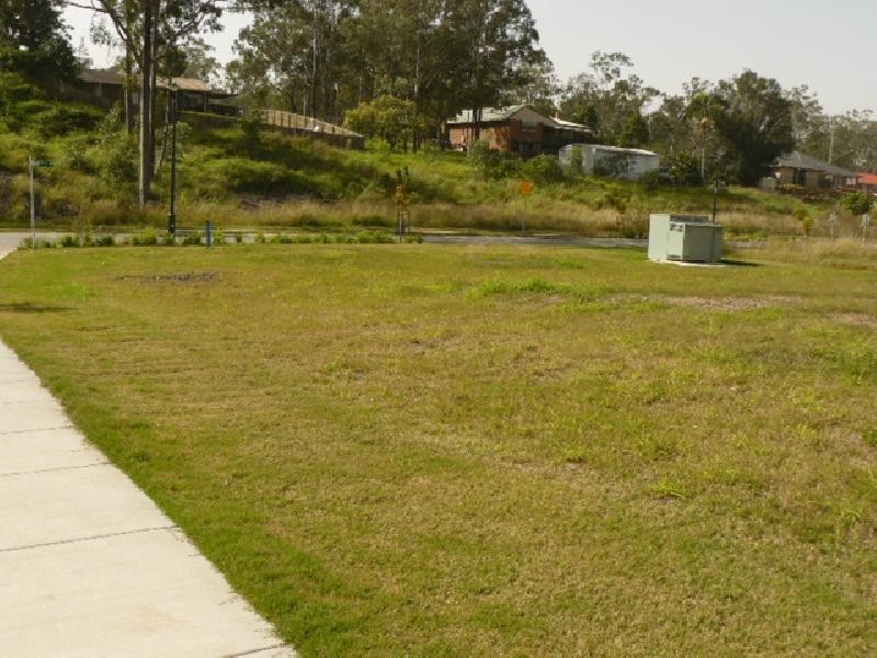 51 Eric Drive, Blackstone QLD 4304