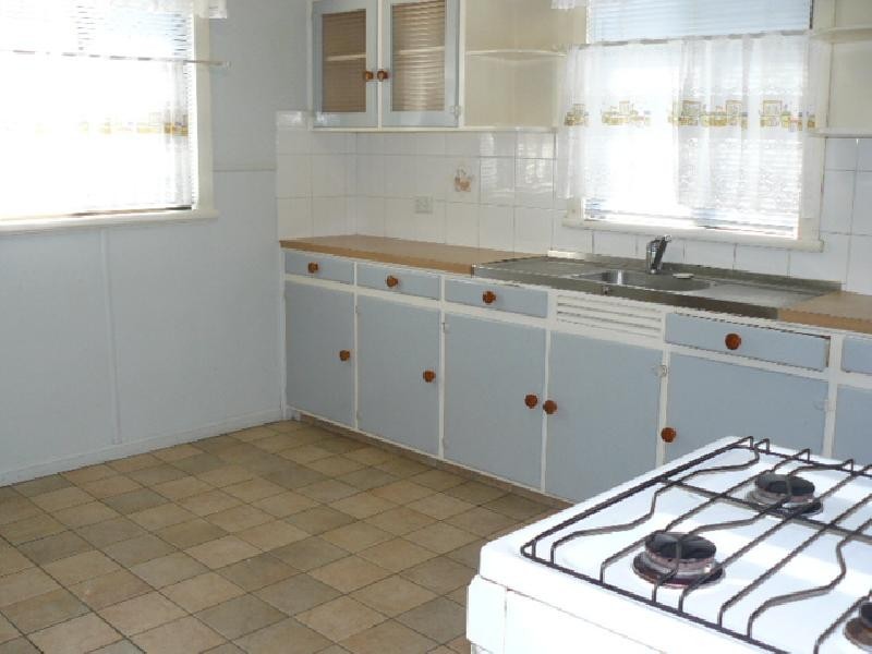 99 Brisbane Road, Booval QLD 4304